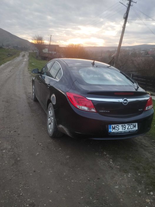 Se vinde Opel insignia