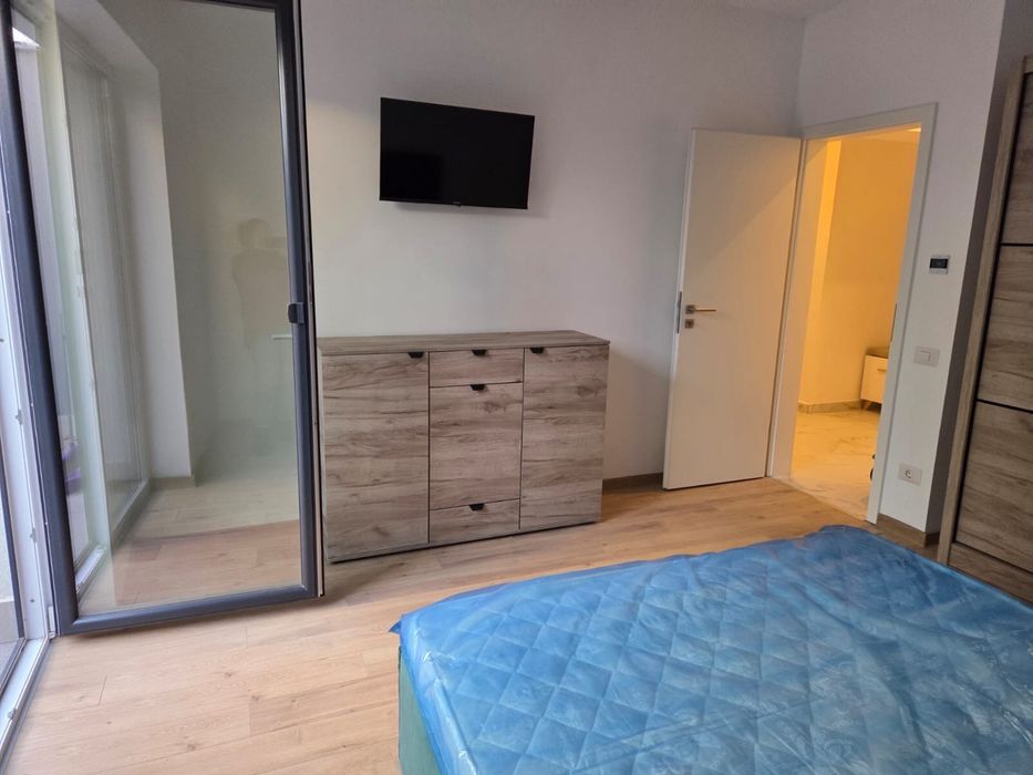 apartament cu terasa de inchiriat
