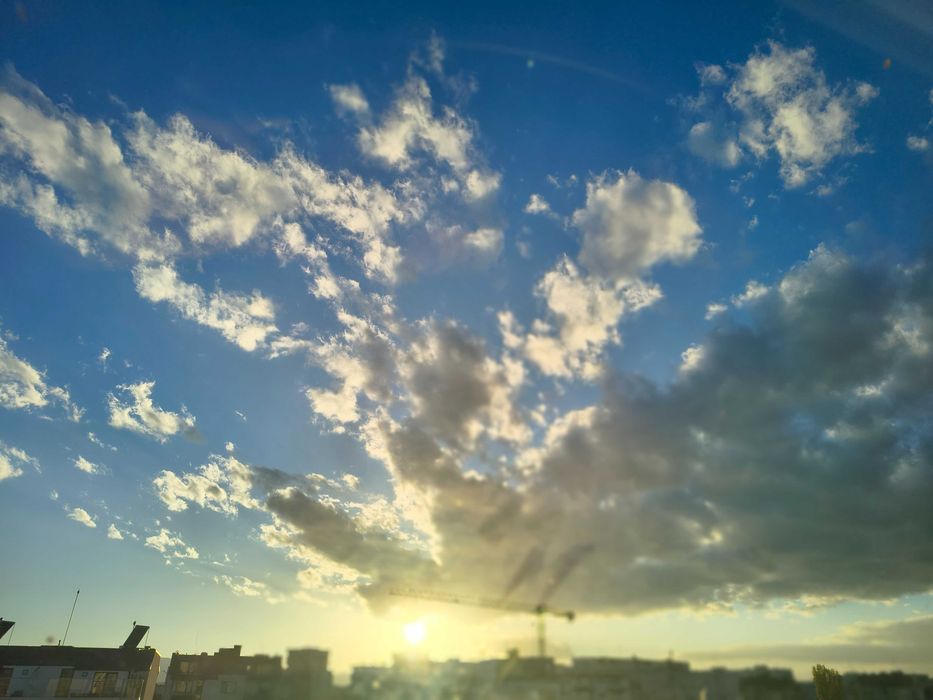 Тристаен апартамент гр.София, жк. Надежда 2 до метрото.