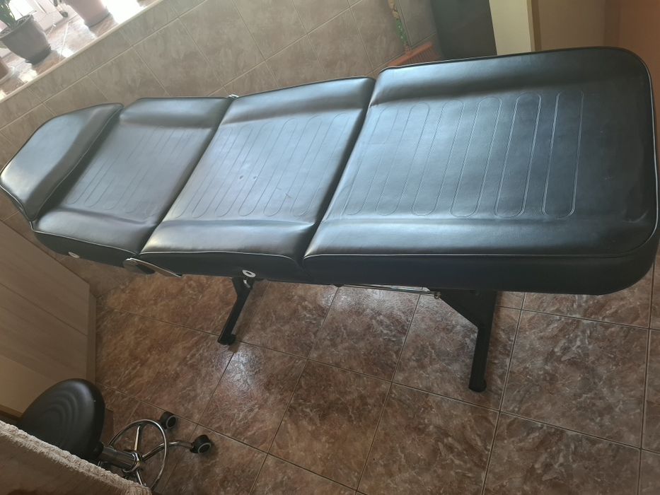 Черна кушетка + стол