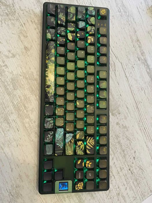 tastatura mecanica qwertykey80 Leaf