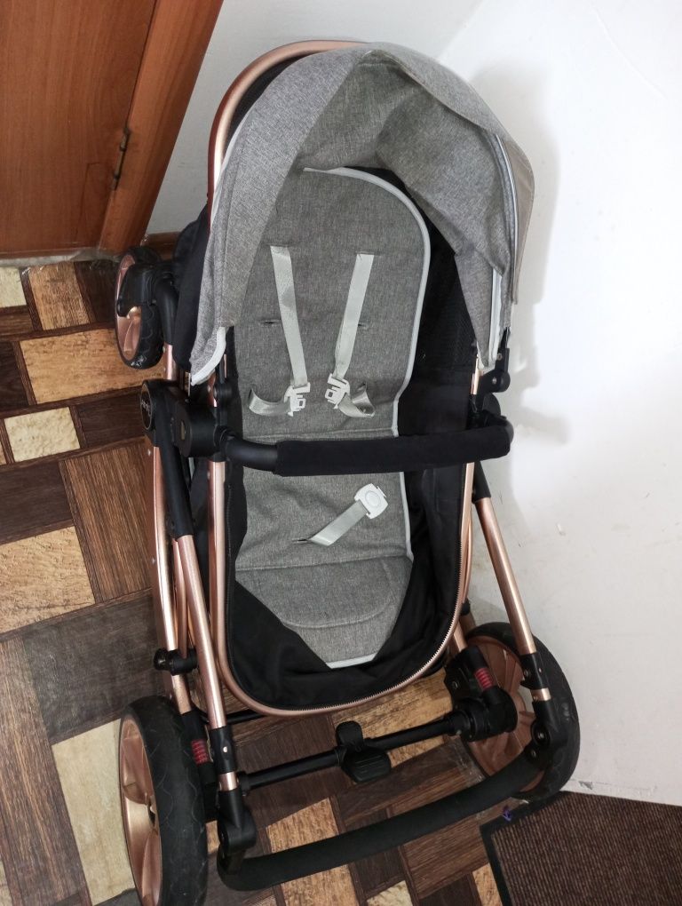 Продам детскую коляску