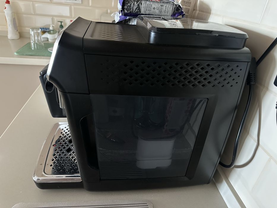 Espressor automat Philips cu extragarantie nou