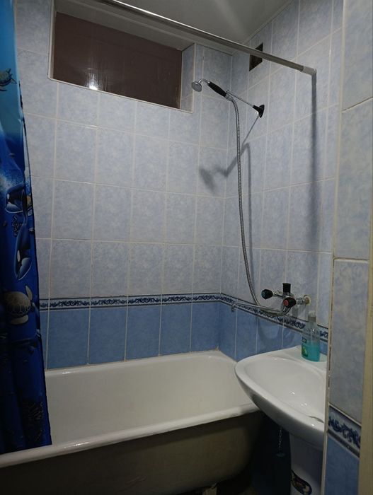 Ул. Фархадская ,2/4/5кирпич.64м2