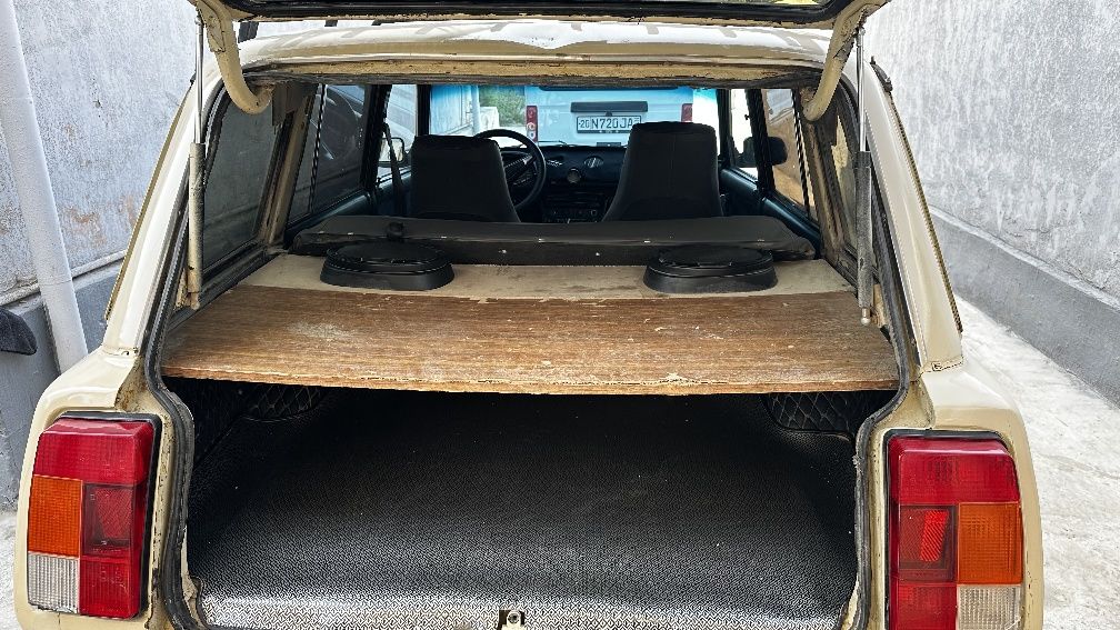 Lada 2104 sotiladi