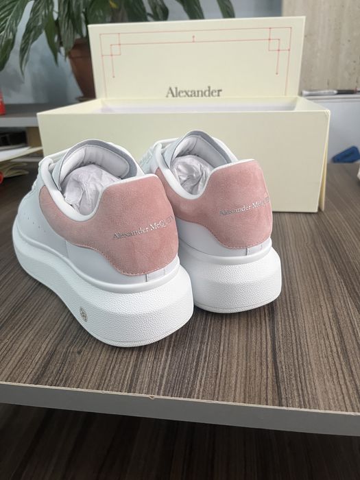 Alexander McQueen Pink