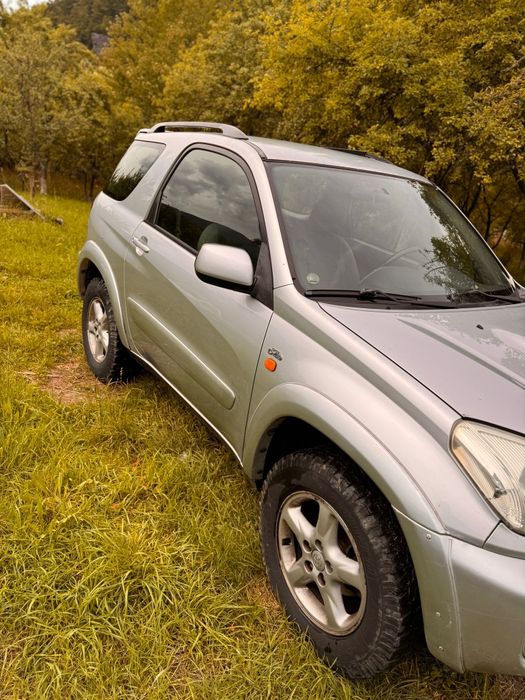 Vand Toyota Rav-4 Hybrid sau schimb pe camioneta basculabila