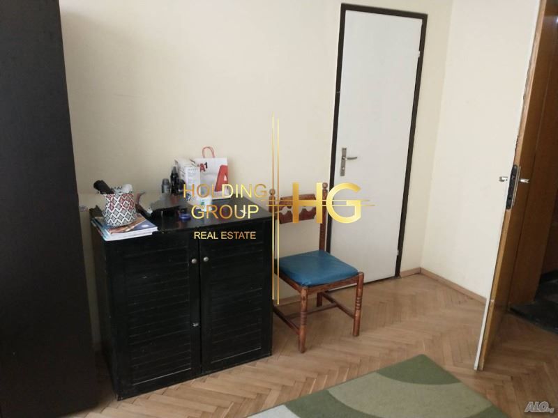 Продава се Четиристаен апартамент в Варна, Център - 110 кв.м за 2435 €/кв.м - Снимка #11