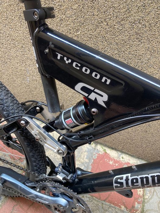 Bicicleta MTB full suspension Germania