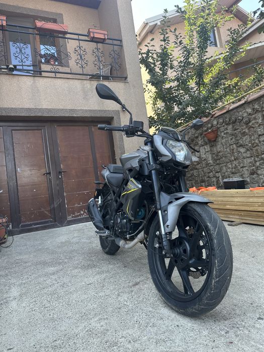 Vand motocicleta Benelli Bn 125