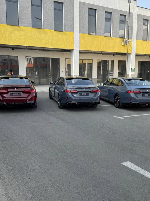 Bmw i5 35 L nalichie