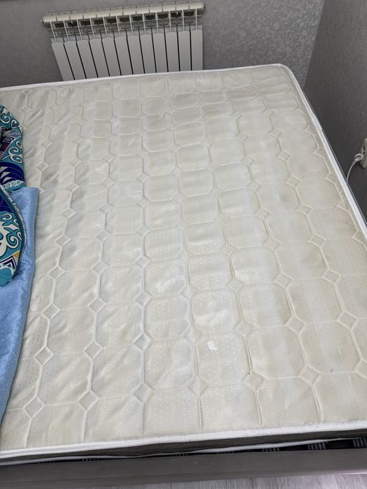 Продам матрац бу 180х200
