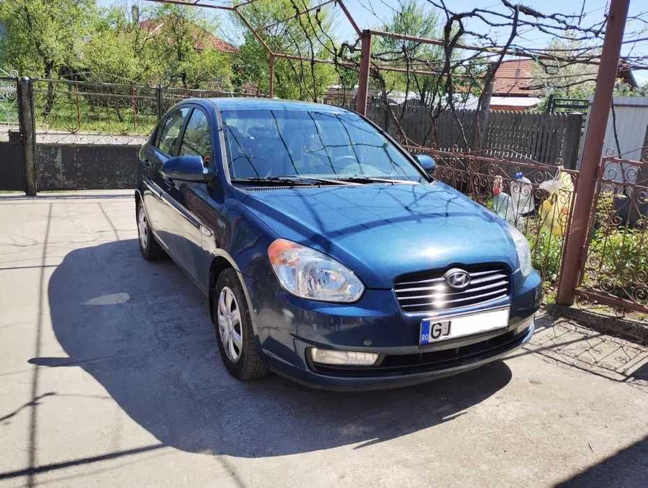 Fata completa Hyundai Accent 3