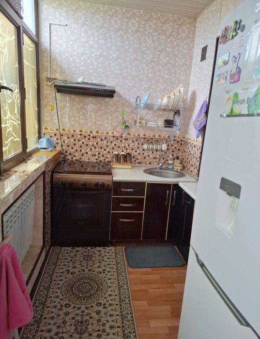 Продается 4комнатная квартира Геофизика