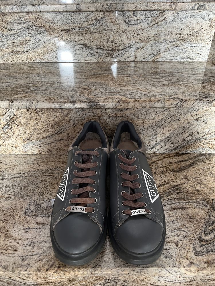 Vand Sneackers Guess