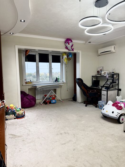 Продам уютную квартиру с мебелью Бектемирский район. Водник 2/60/4/9