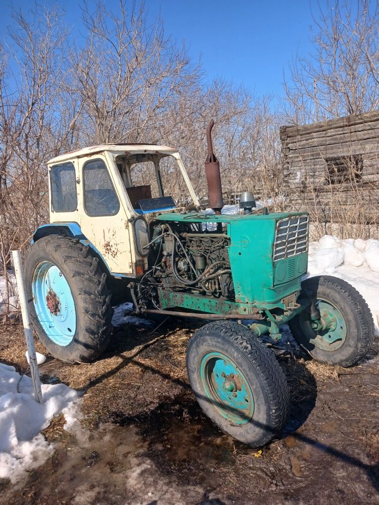 Трактор Юмз                  .