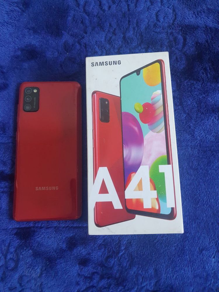 Samsung A 41 Sifatli srochna sotiladi!