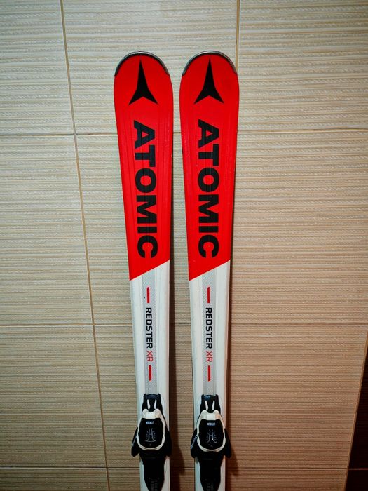 Schiuri atomic redster xr 170 -clapari ski