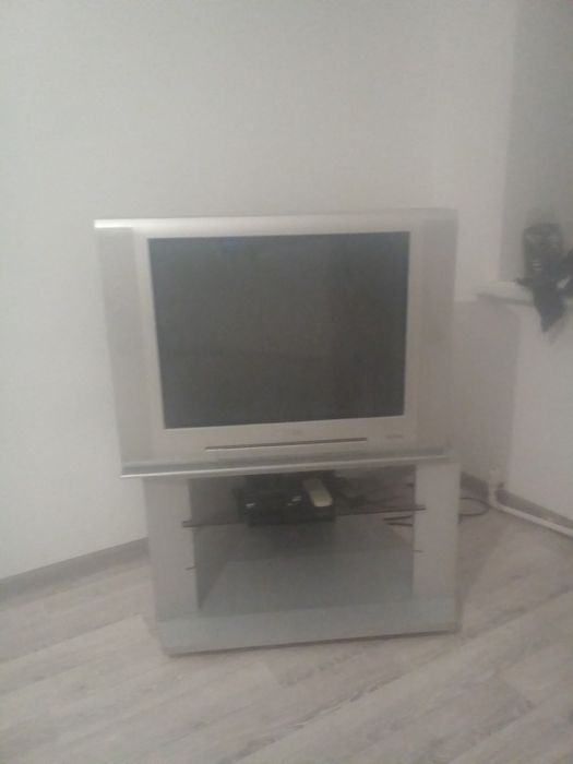 Продам телевизор