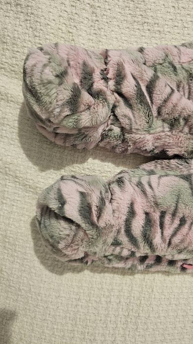Salopeta foarte calduroasa bebe pufoasa