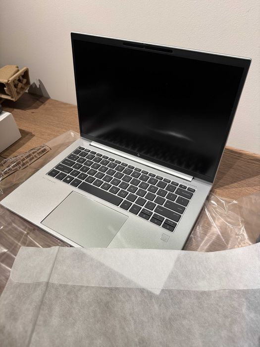 HP EliteBook 845 G10 14" AMD Ryzen 7 7840U 32GB Ram 1TB SSD Firma