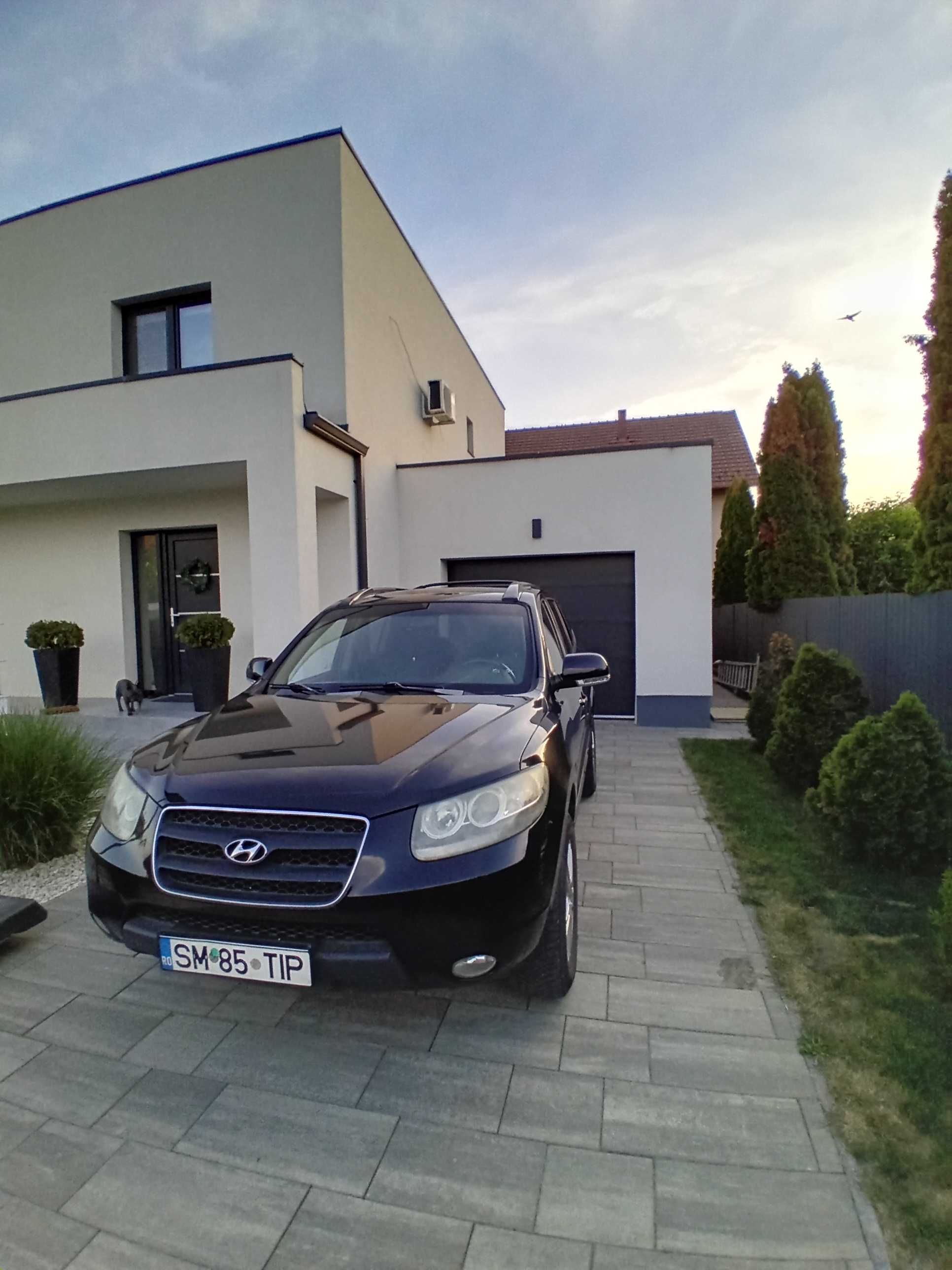 Vând Hyundai Santa Fe
