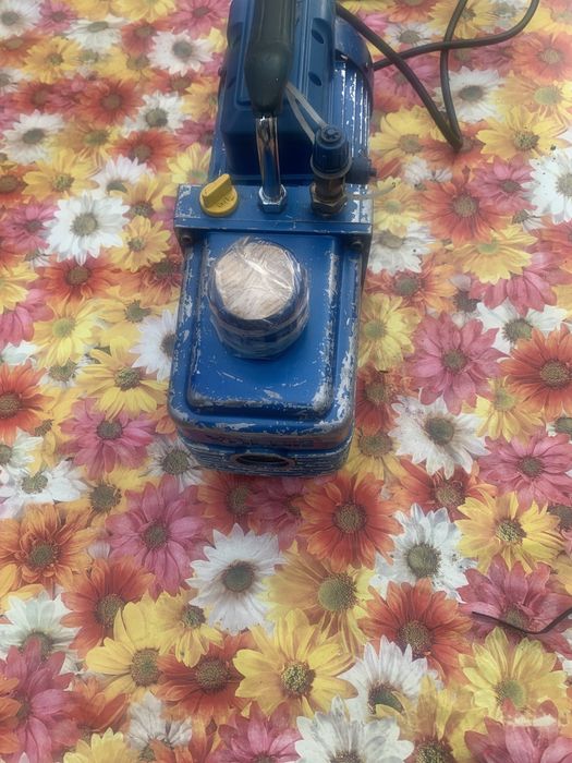 Value/ вакум помпа за вакумиране на хладилни системи