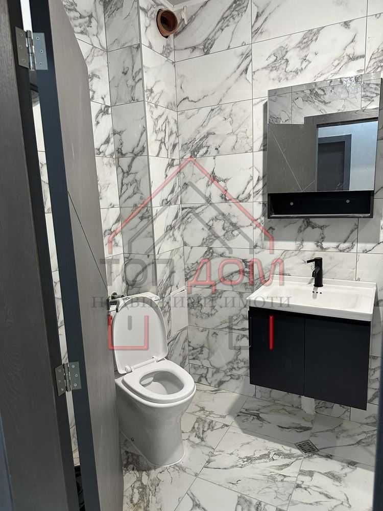 Нов! Луксозен! Четиристаен! кв.Бриз! Трети етаж! Асансьор! Код 6990
