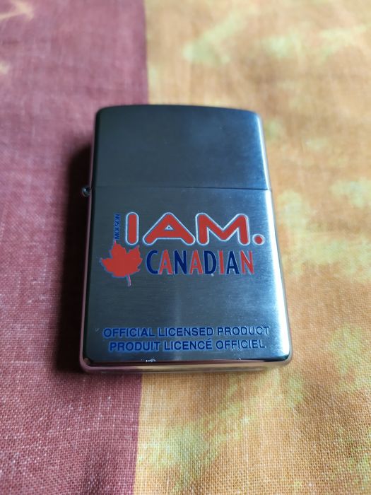 Оригинална бензинова запалка Zippo, нова!