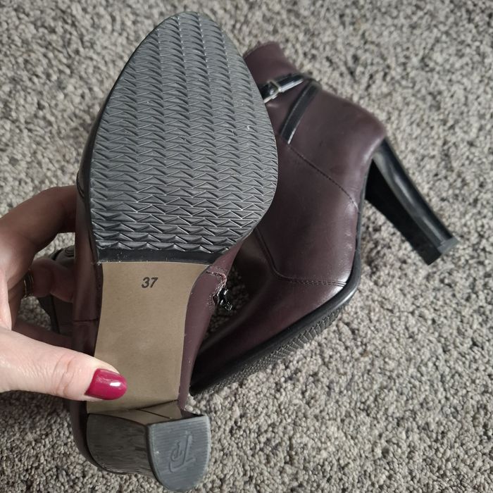 Botine piele noi, marimea 37