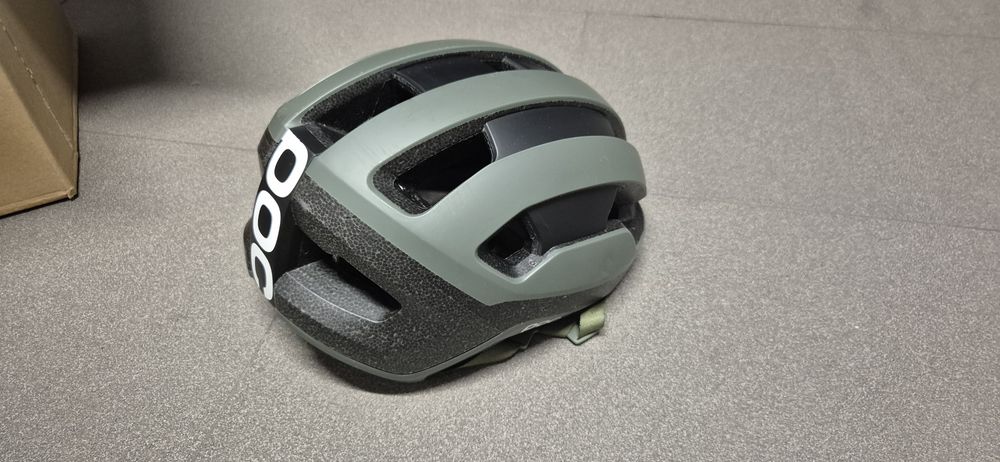 Casca ciclism marca POC