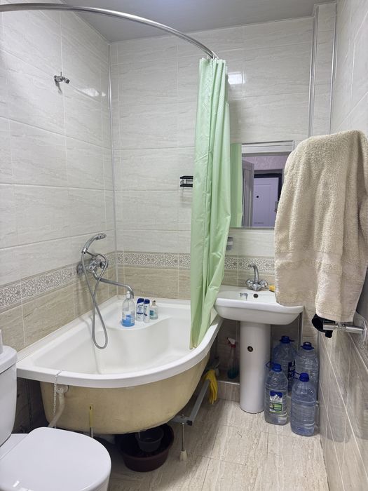 Эко Базар-Улица Темура Малика 1^2 Комнатная ПРОДАЕТСЯ