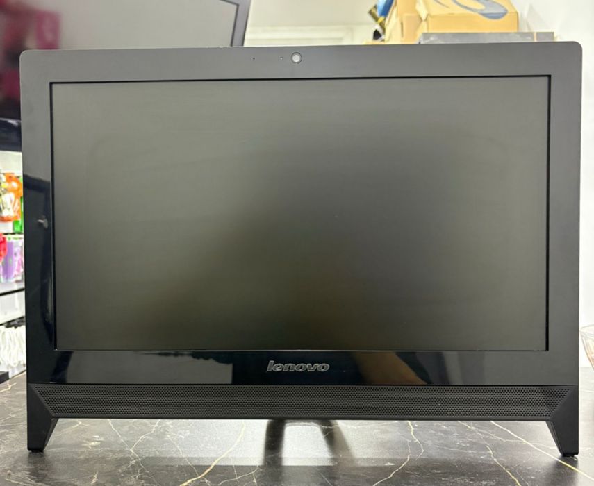 Lenova моноблок..