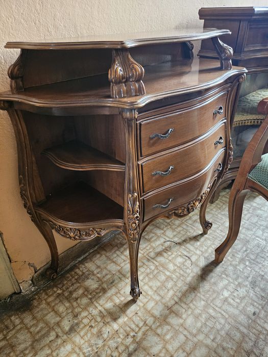 Италианска барокова витрина