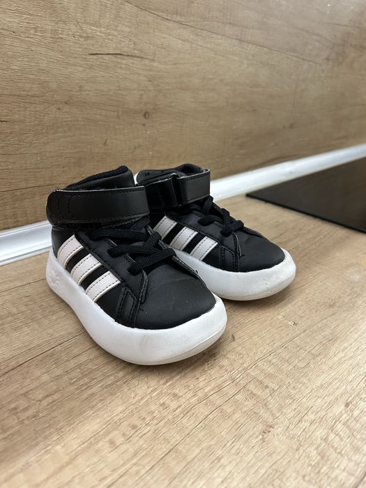 Детски кецове Адидас