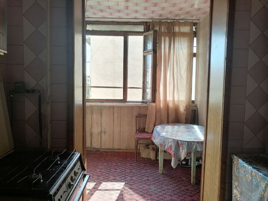 Продам 4х комнатную квартиру Юнусабад Абад КИРПИЧ 77 серия