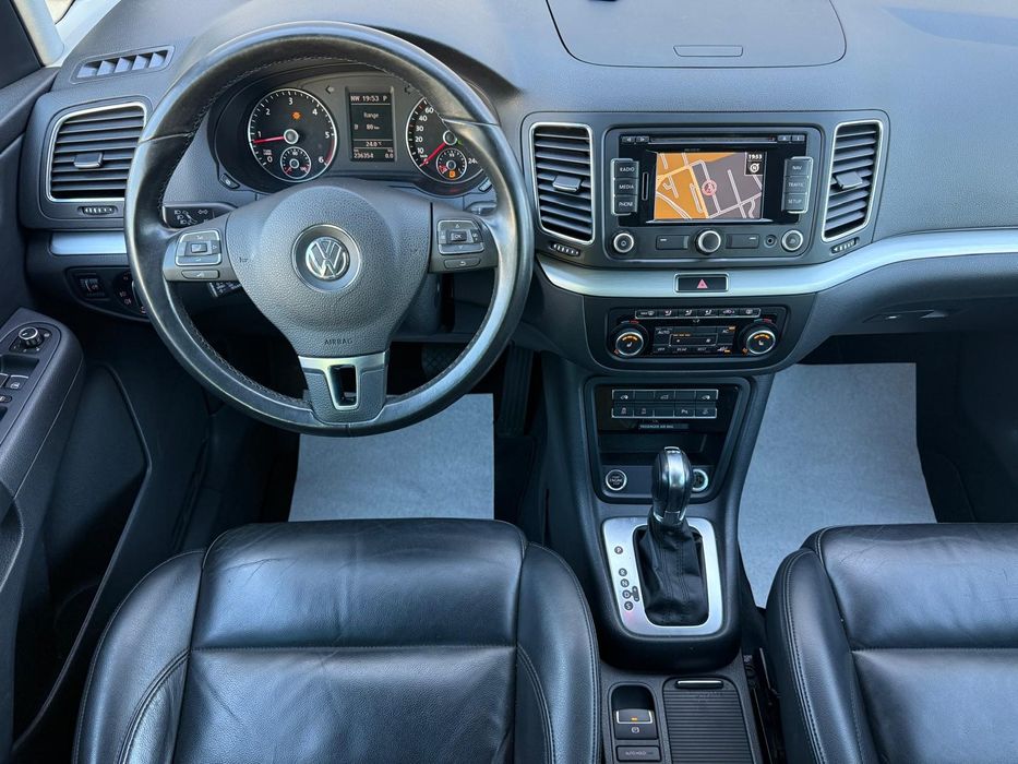 Volkswagen Sharan - 7 locuri !! Rate!