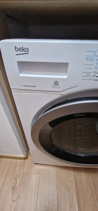 Masina de spalat rufe Beko cu uscător