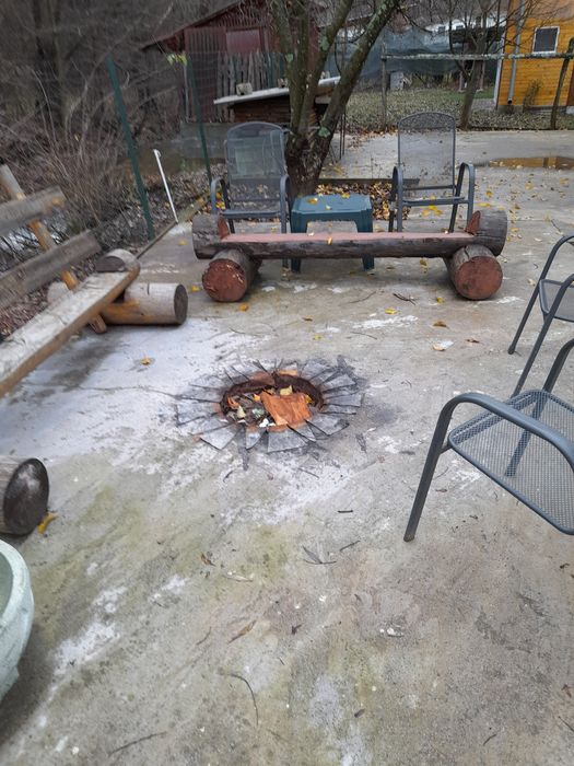 Inchiriez casa de vacanta