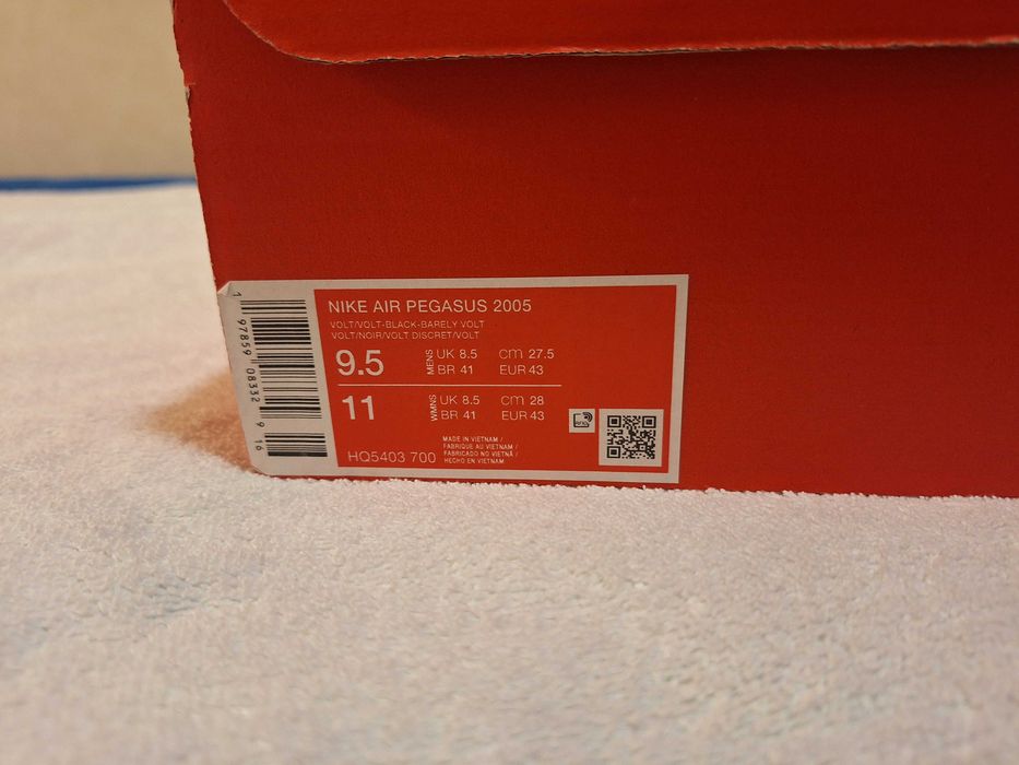 Чисто нови мъжки маратонки NIKE PEGASUS 2005