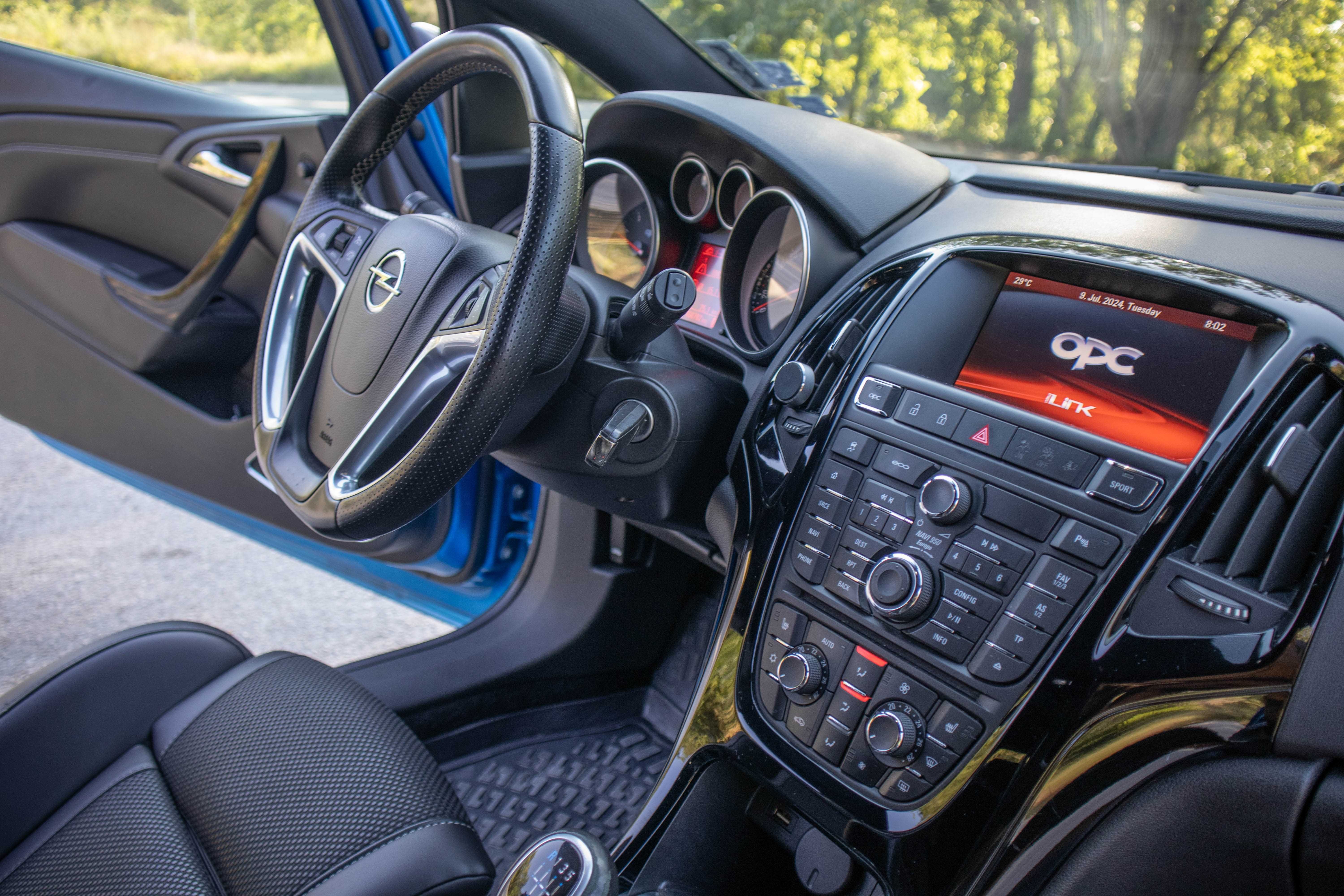 Opel Astra J OPC