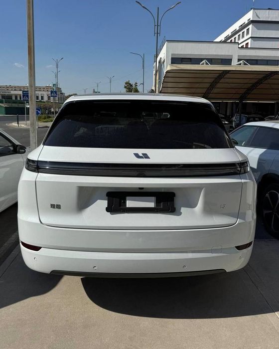 Lixiang 7 ultra polniy broni qilingan