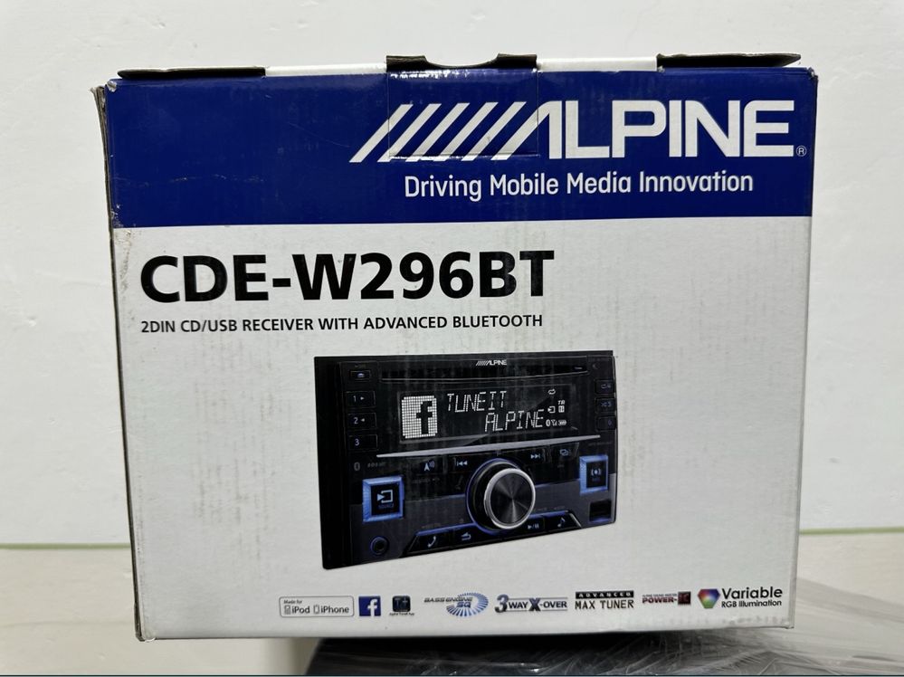 Alpine CDE-W296BT магнитофон