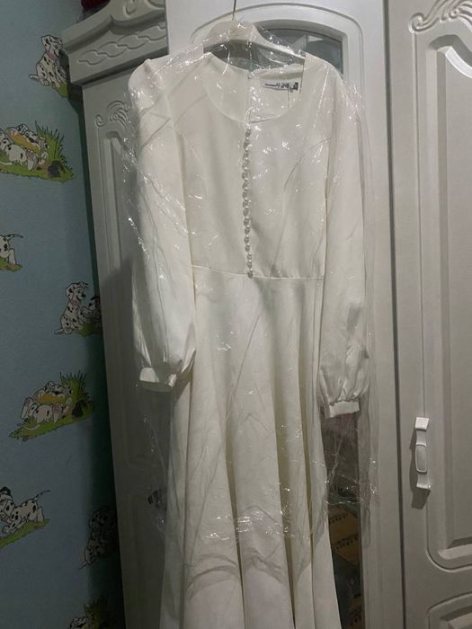 Вечерний платья…