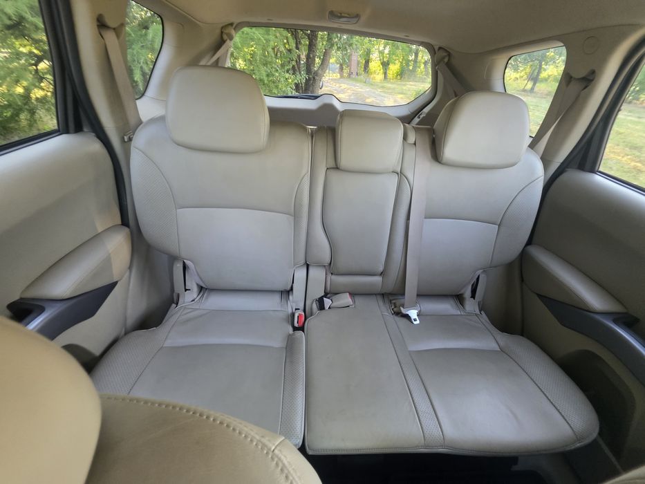 Mitsubishi outlander numai 2 propretar