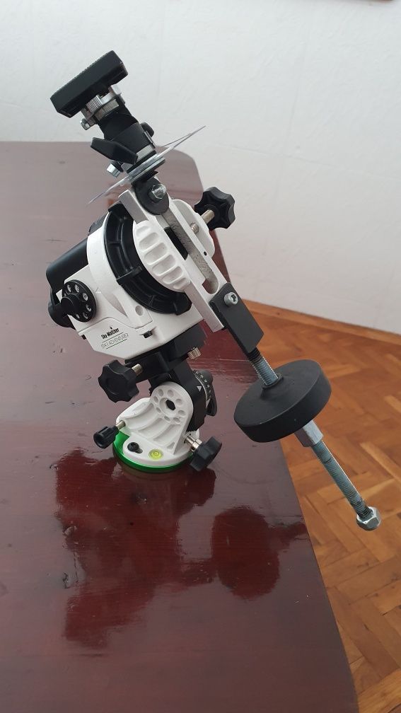 Sky-watcher star adventurer pro