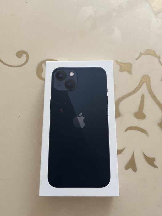 iPhone 13 черный