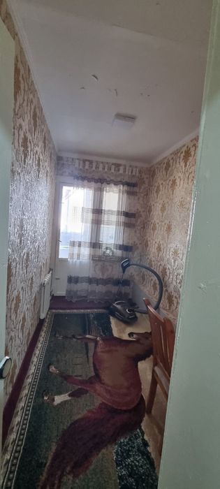 1 xona 2 xona qilingan uy sotiladi