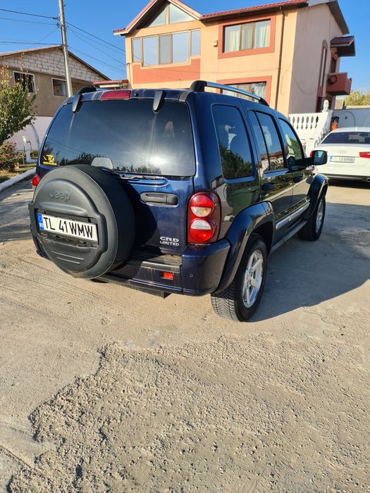 Jeep Cherokee an fabricație 2006